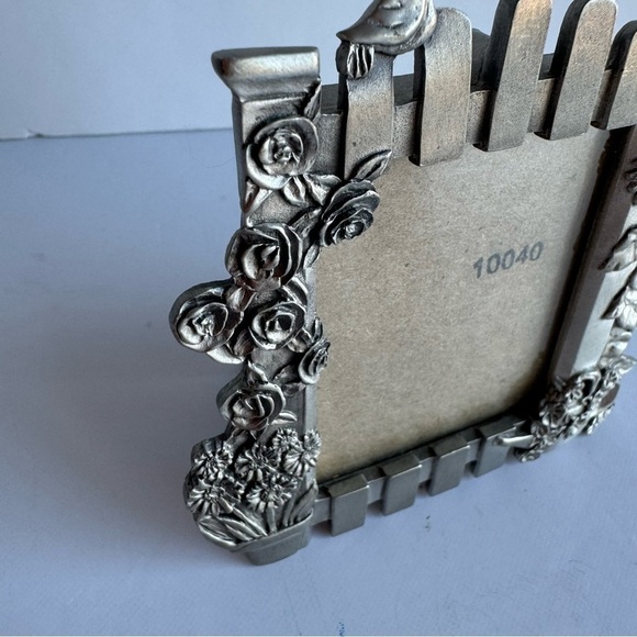 Vintage 1997 Mini Pewter Photo Frame Seagull Canada Etain Zinn Flower Birdhouse - Picture 2 of 6